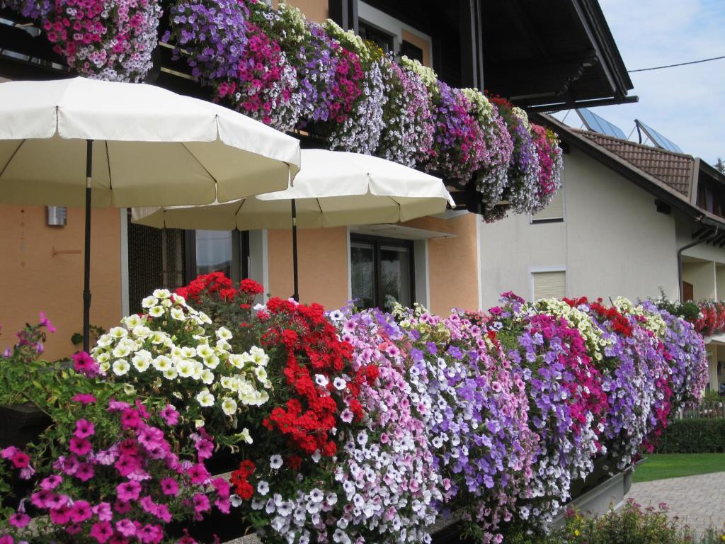 Gaestehaus Stroitz Drobollach am Faaker See Exterior photo