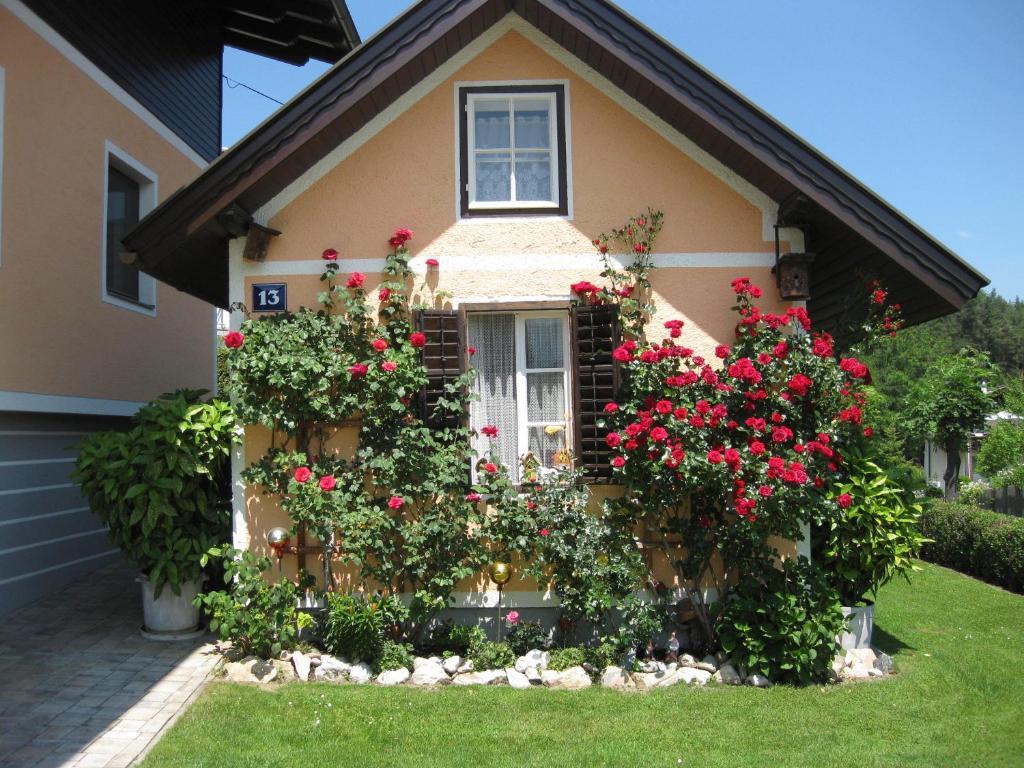 Gaestehaus Stroitz Drobollach am Faaker See Exterior photo