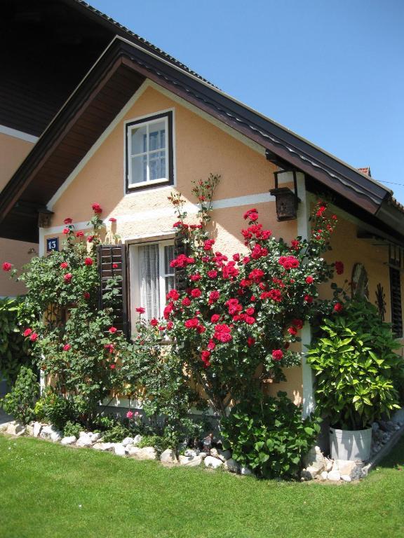 Gaestehaus Stroitz Drobollach am Faaker See Exterior photo